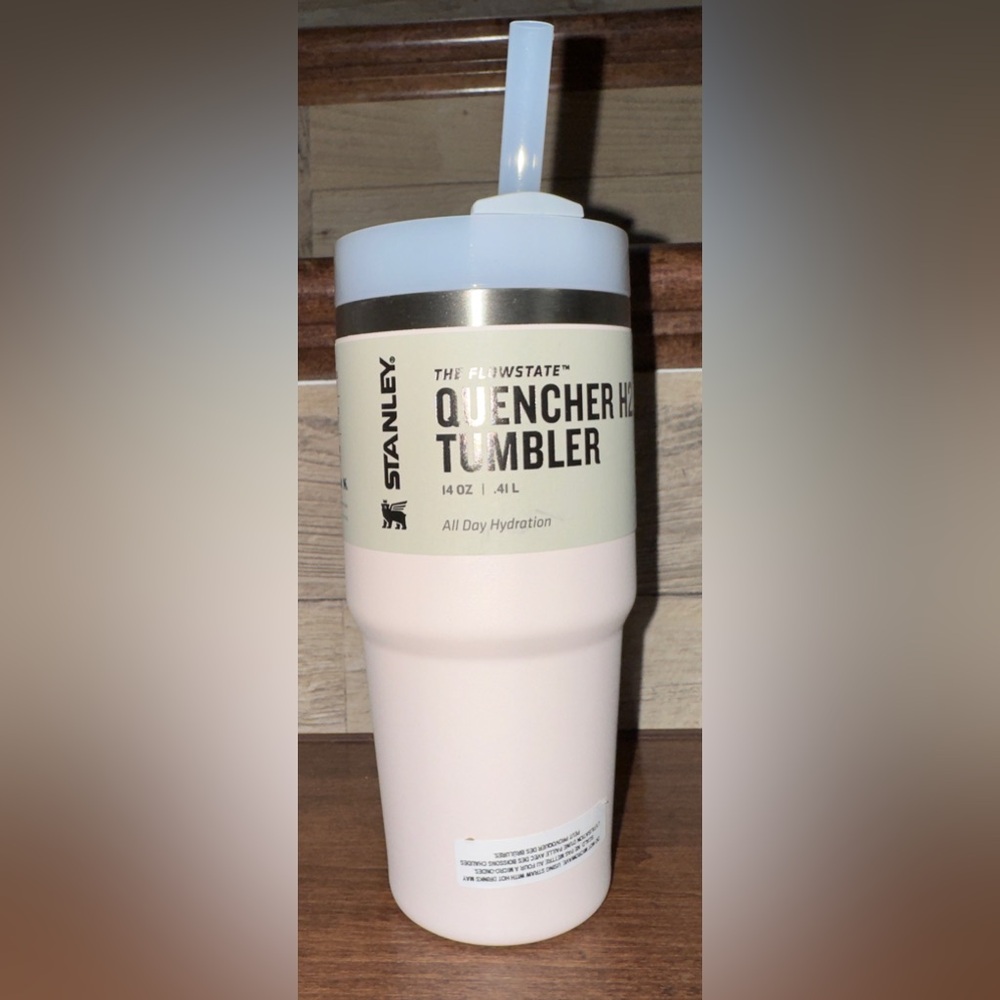 SUPER CUTE  STANLEY QUENCHER ADV 140Z H2O TUMBLER ROSE QUARTZ - NEW